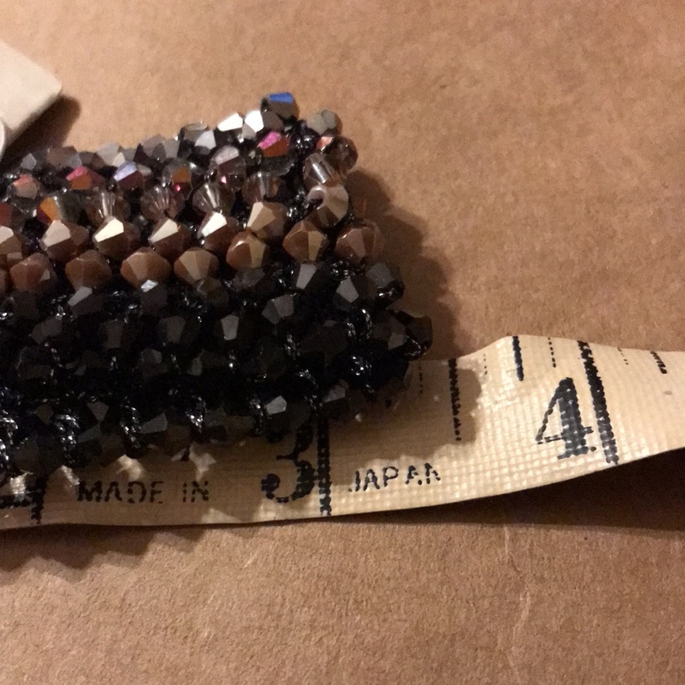 Saachi crochet beaded Bracelet multi neutral colors magnetic clasp NWT - Picture 10 of 10